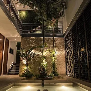 https://el-capitan-hotel.tulum-hotels.net
